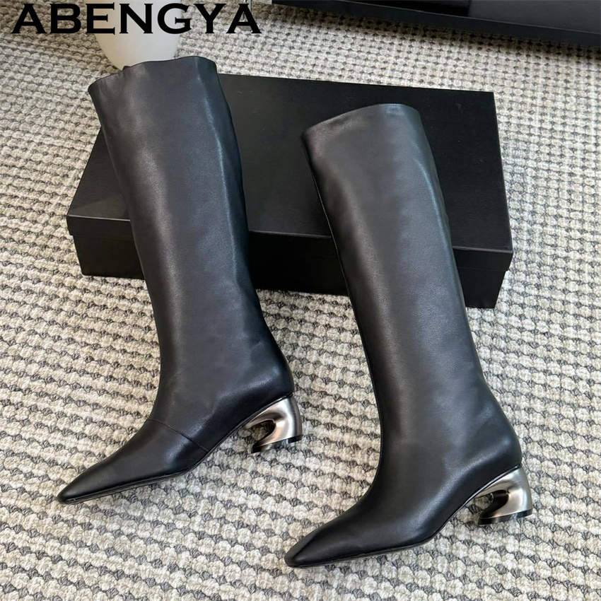 New Trend Strange Heels Knee H - Women Fashion Week 2026 recension och pris