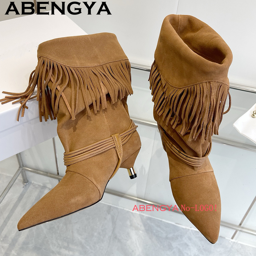 Suede Leather Edge Tassel Desi - Women Fashion Week 2026 recension och pris